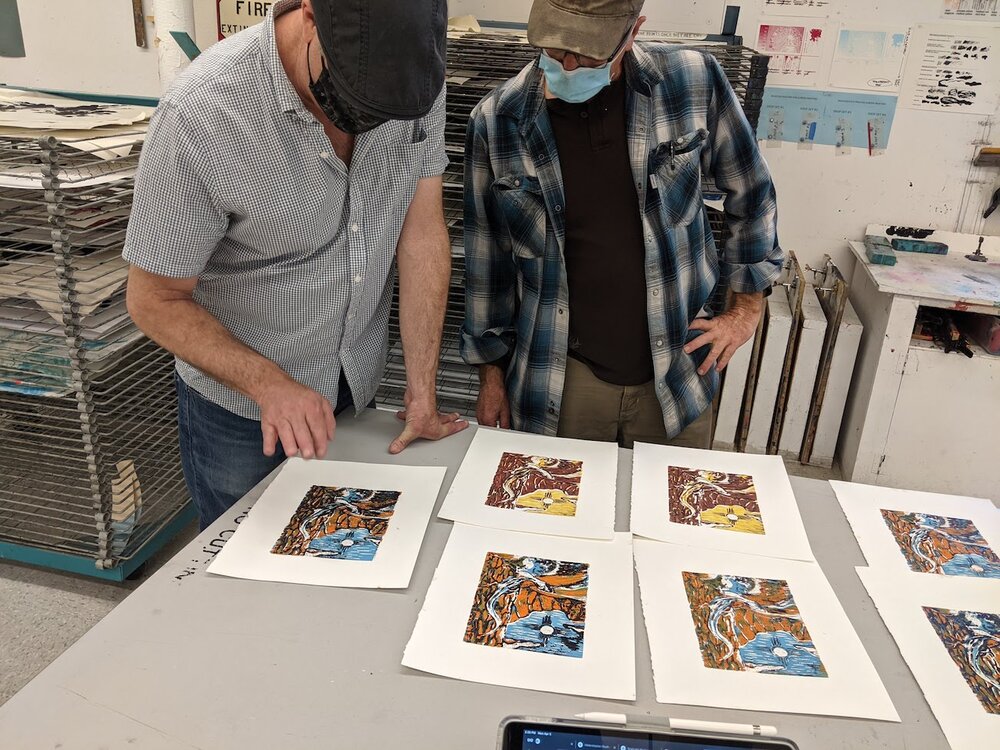  Jim takes a look at Gary’s prints and gives suggestions on how to print the key-block. 