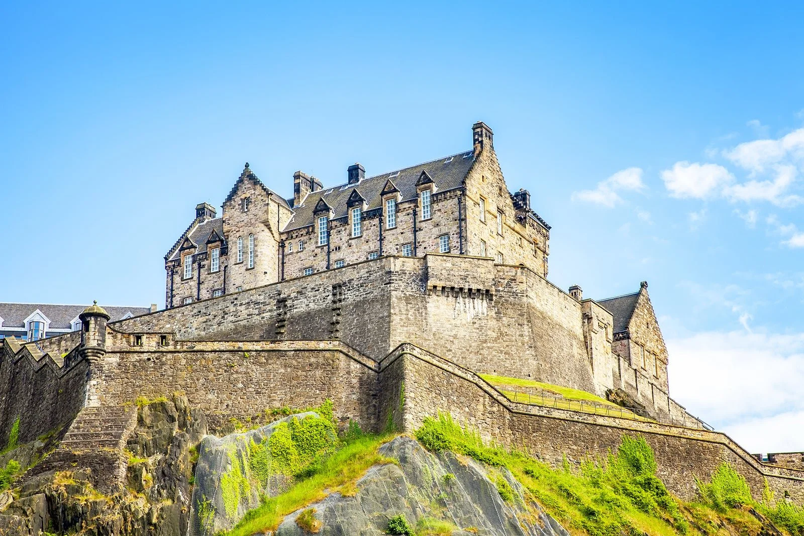 edinburgh castle.jpg