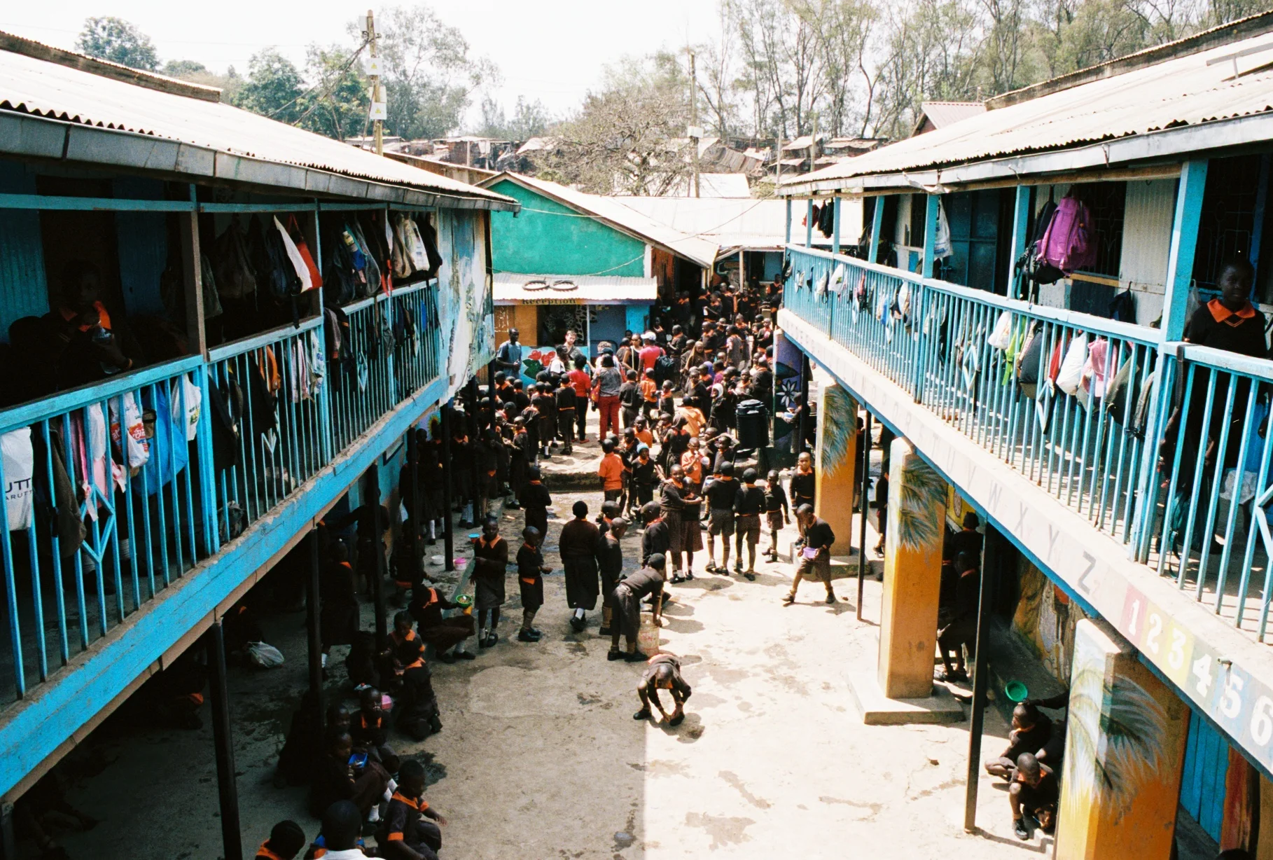 A12401_012.jpg