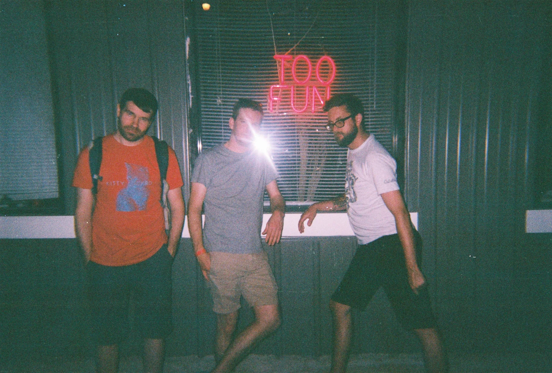 disposable-A56140_002.jpg