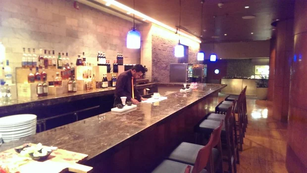 The Bar @ Mezzo Mezzo, Juhu