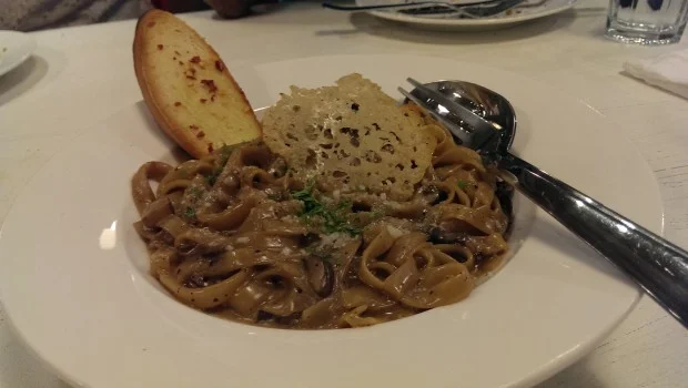 Fettucini and Porcini Mushrooms @ Francesco's Pizzeria, Lower Parel