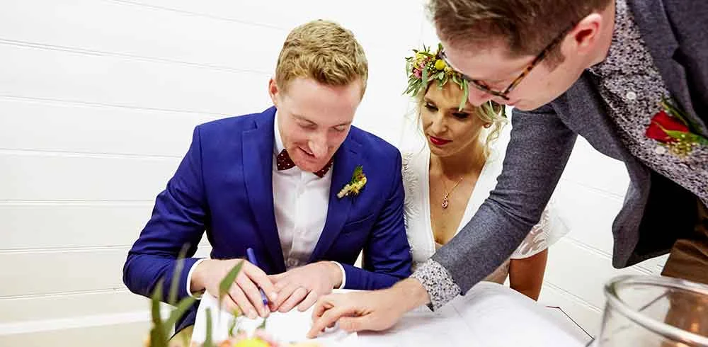 Melbourne_celebrant_writing_your_vows.jpg