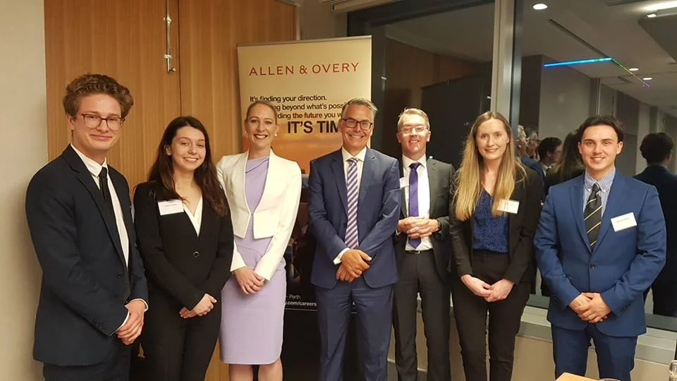Allen & Overy First Year Mooting