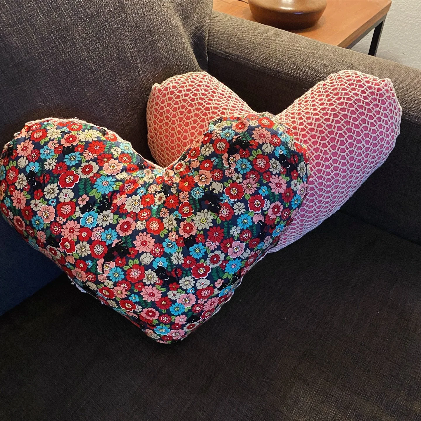 Happy Valentine&rsquo;s!  Time to get out that heart decor to get you through the winter doldrums.

#Sewing #ValentinesDay #HappyValentine&rsquo;sDay #HeartPillows #CustomMadeDecor #HomeDecor