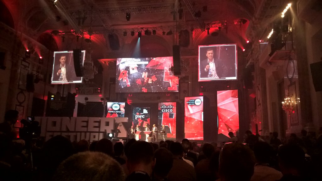 The main stage of the Pioneers Festival