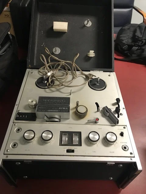 Aiwa Reel To Reel Tape Recorder. Perfect for vintage lovers!