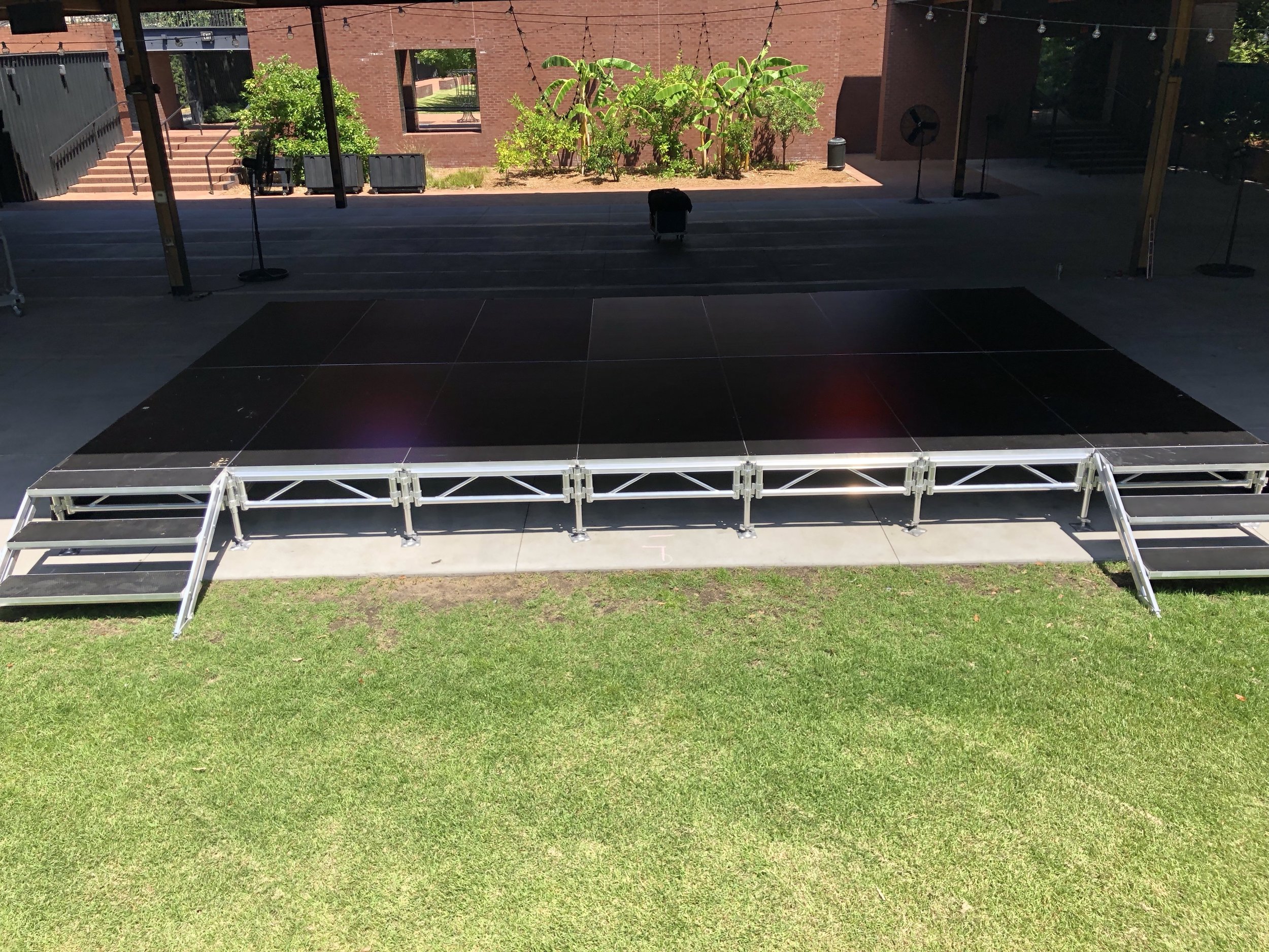 16x28 Stage (4x8 Sections)