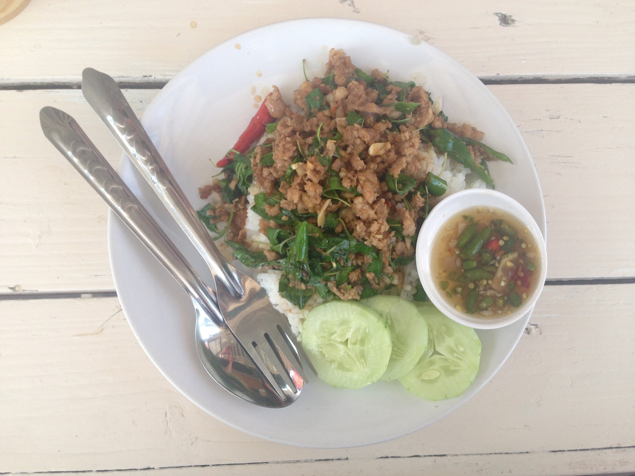 Spicy basil with pork