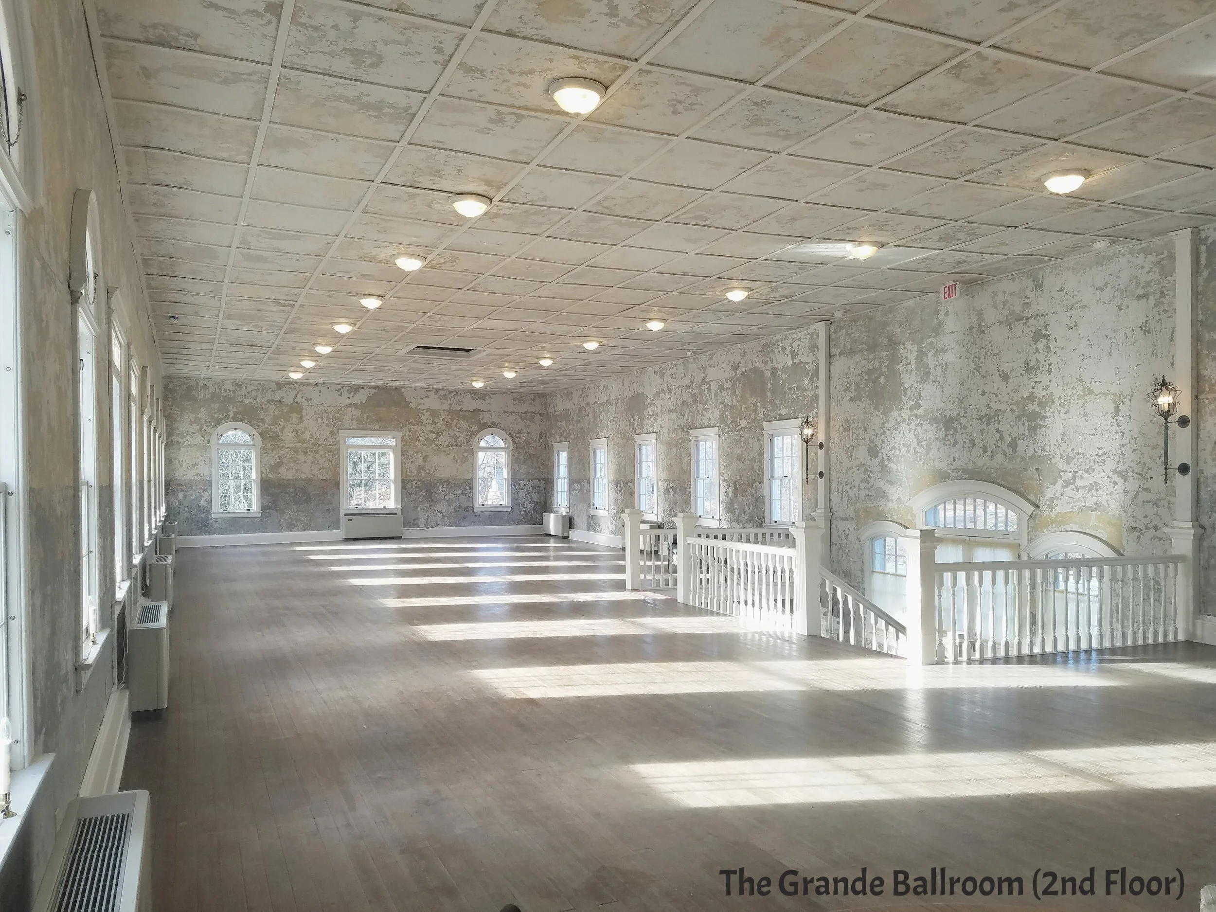 Grande Ballroom (2nd level)
