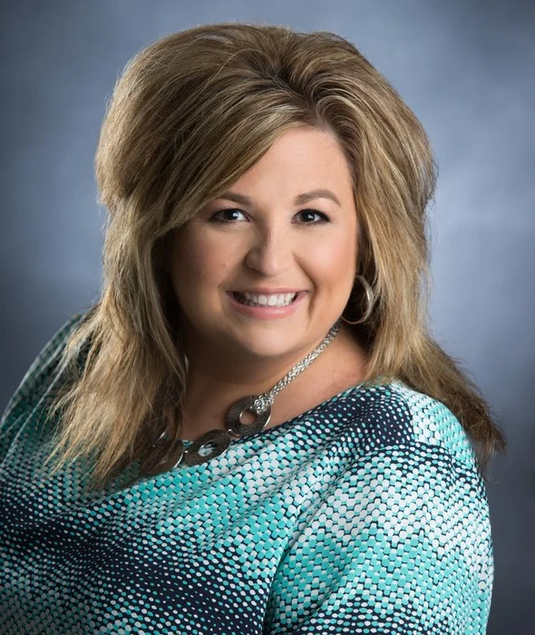 Tonya LeGrande-Labenz has 24 years of experience in ministry. She has received in-depth training from Life Teen International, Inc. and has lead over 60 group retreats. For the past 4 years God has been stirring in herhearts to use her gifts and create a retreat for women of all ages.