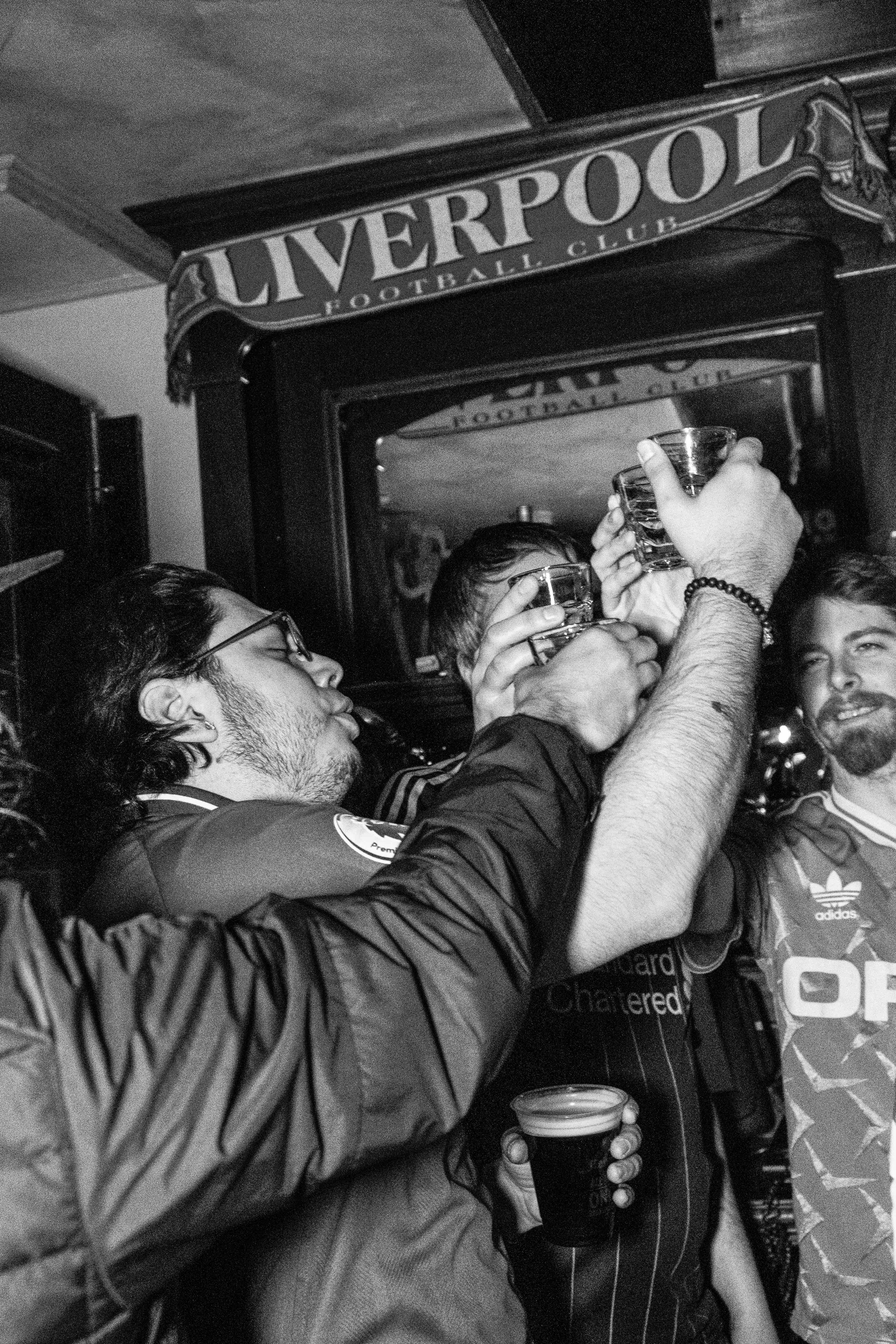 janette-beckman-liverpool-lfc-kopites-bootroom.jpg