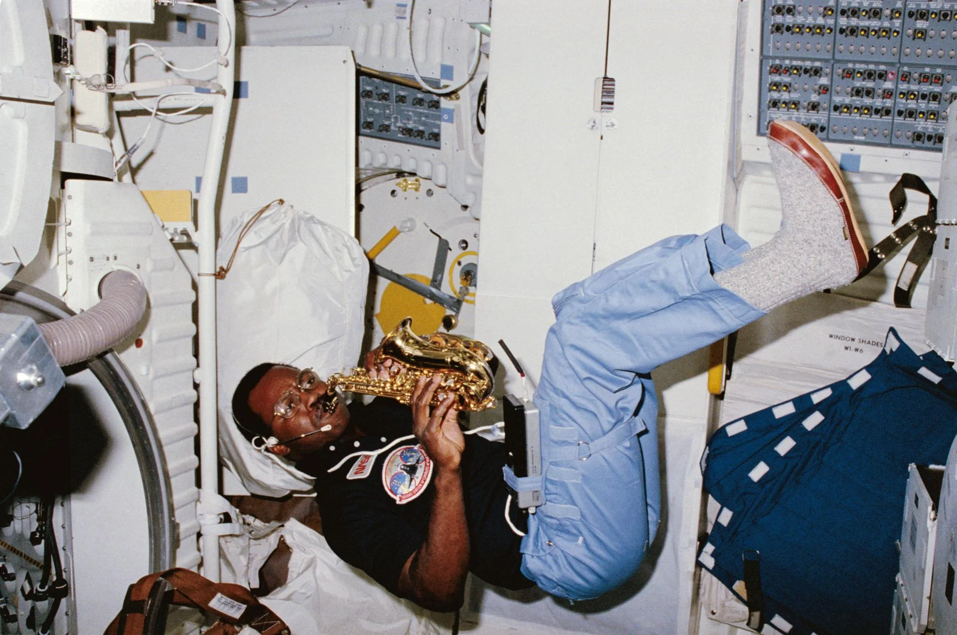 S84-27211_large.jpg