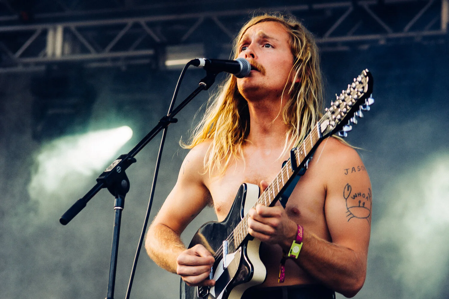 Tone-starts-band-hut