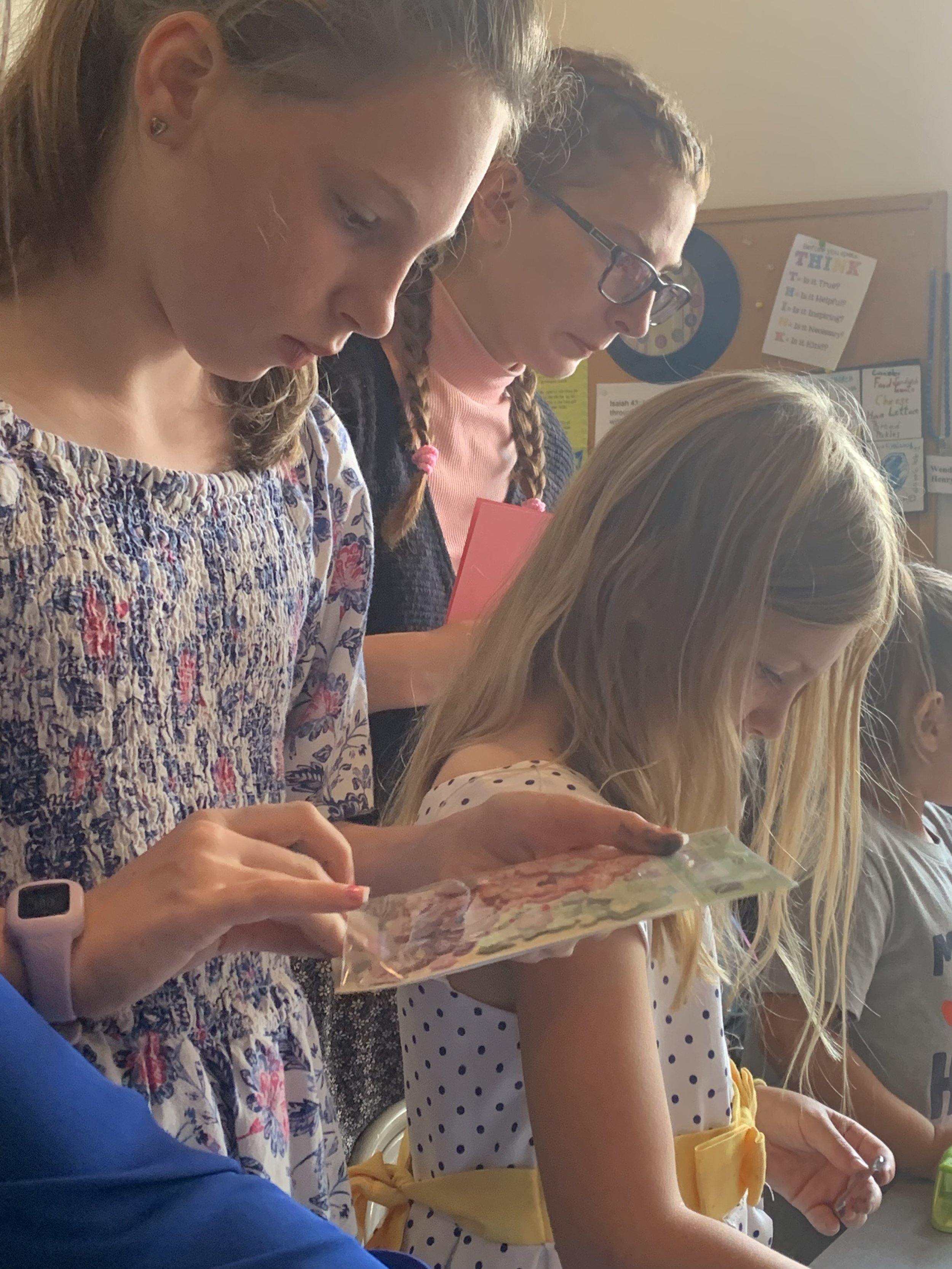 On Rally Day, children returning to Sunday School made cards for their families and friends.