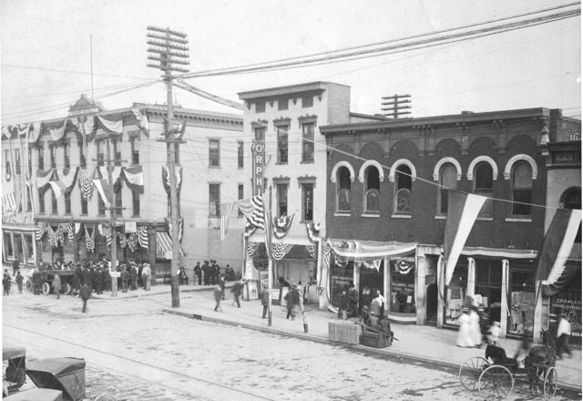 Main & Whiteman 1908.jpg