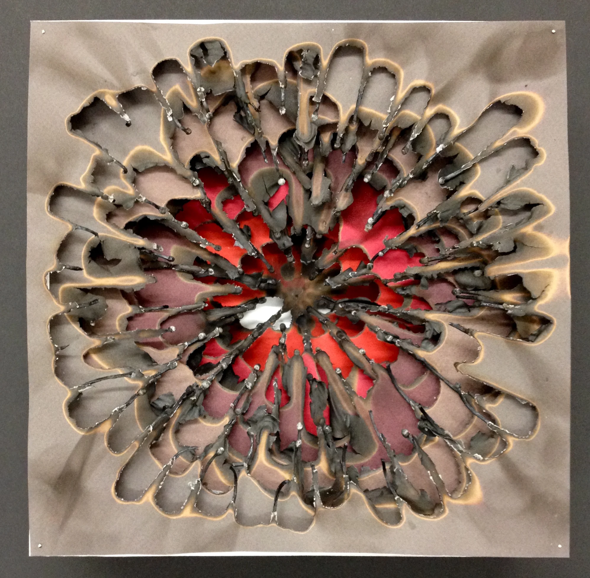 Burn Quilt (Red/Grey Deep)
