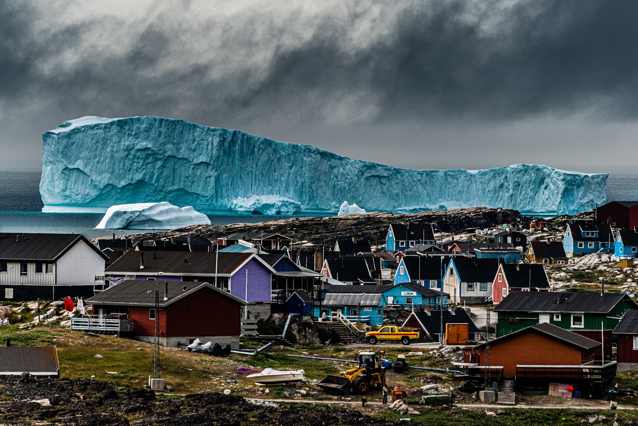 Qeqertarsuq Iceberg.jpg