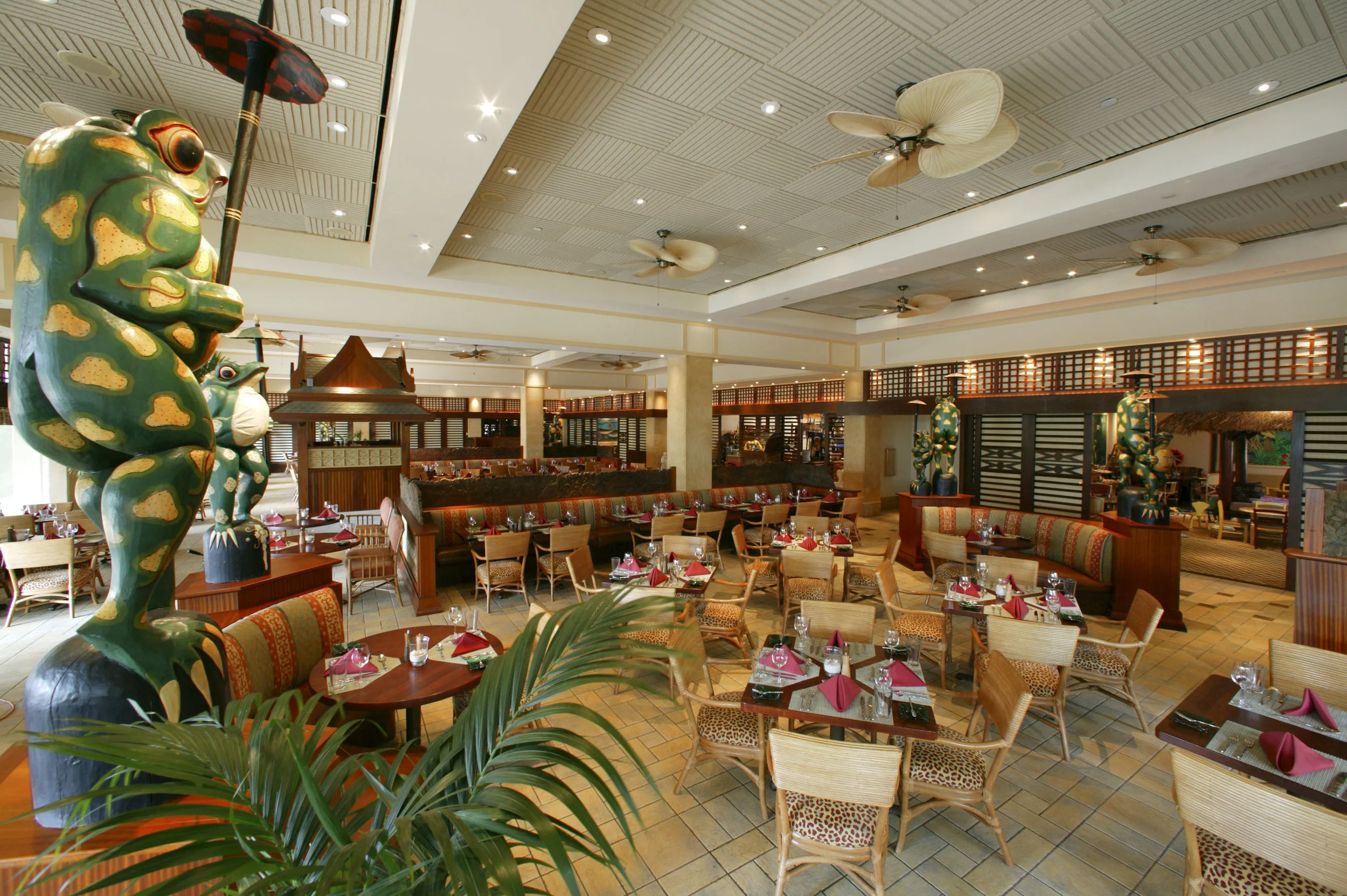 9 - LRPR - Islands Dining Room.jpg
