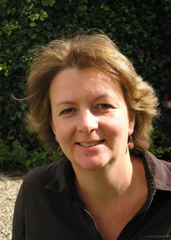 Sara Gregson.jpg