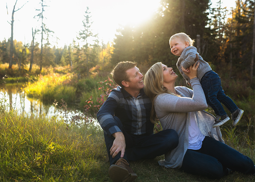 Hayes Family Sneak 1_Edmonton Family Photographer.jpg