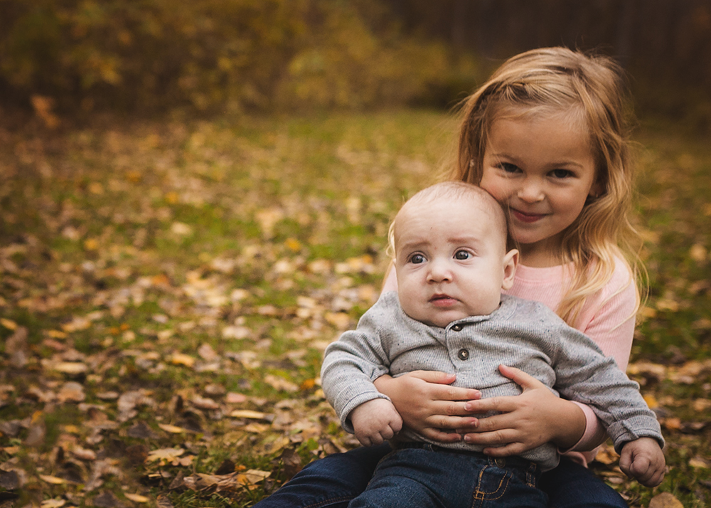 {E Family} Sneak 7_Edmonton Family Photographer.jpg