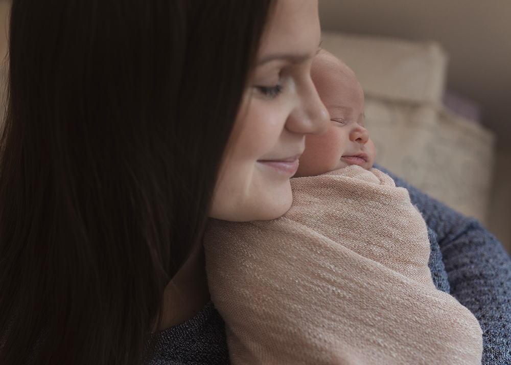 Edmonton Newborn Photographer_Baby Mackinnon Sneak Peek 4.jpg