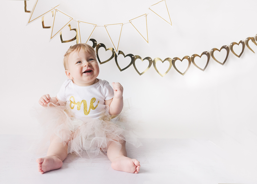 Edmonton Milestone Photographer_Ellie First Birthday 6.jpg