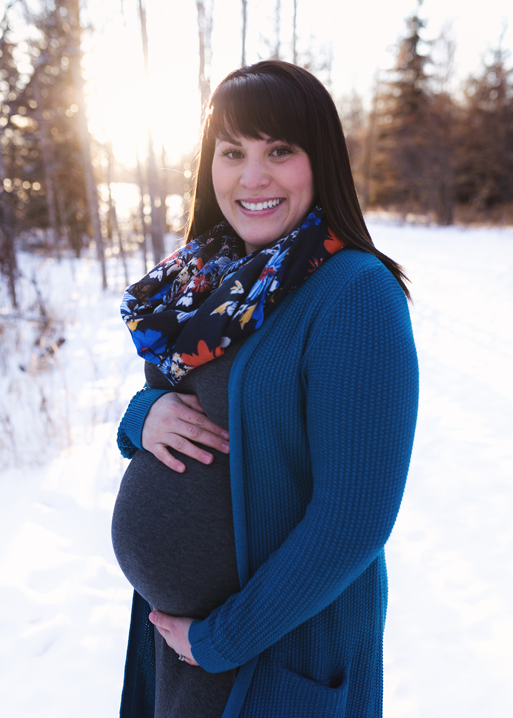 Edmonton Maternity Photographer_Alicia Sneak Peek 5.jpg