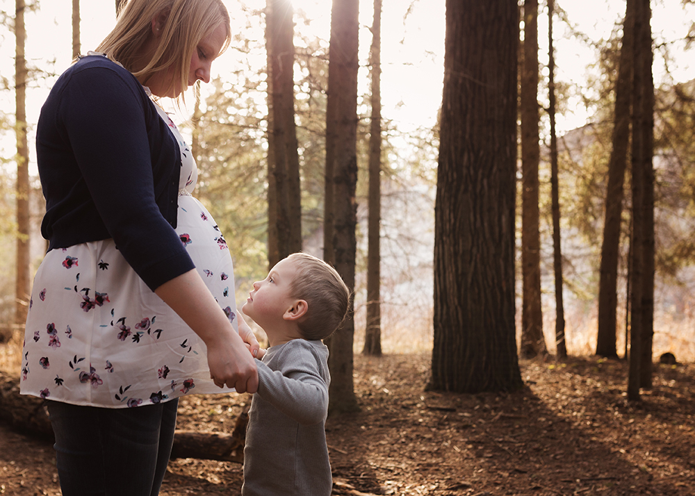 Edmonton Maternity Photographer_Jennifer Sneak Peek 3.jpg