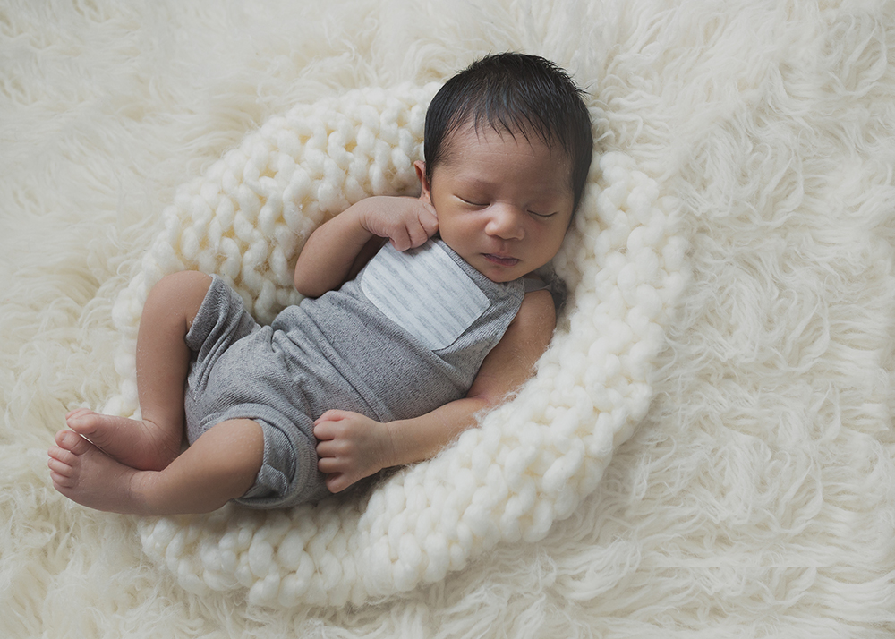 Edmonton Newborn Photographer_Baby Miguel Sneak Peek 8.jpg