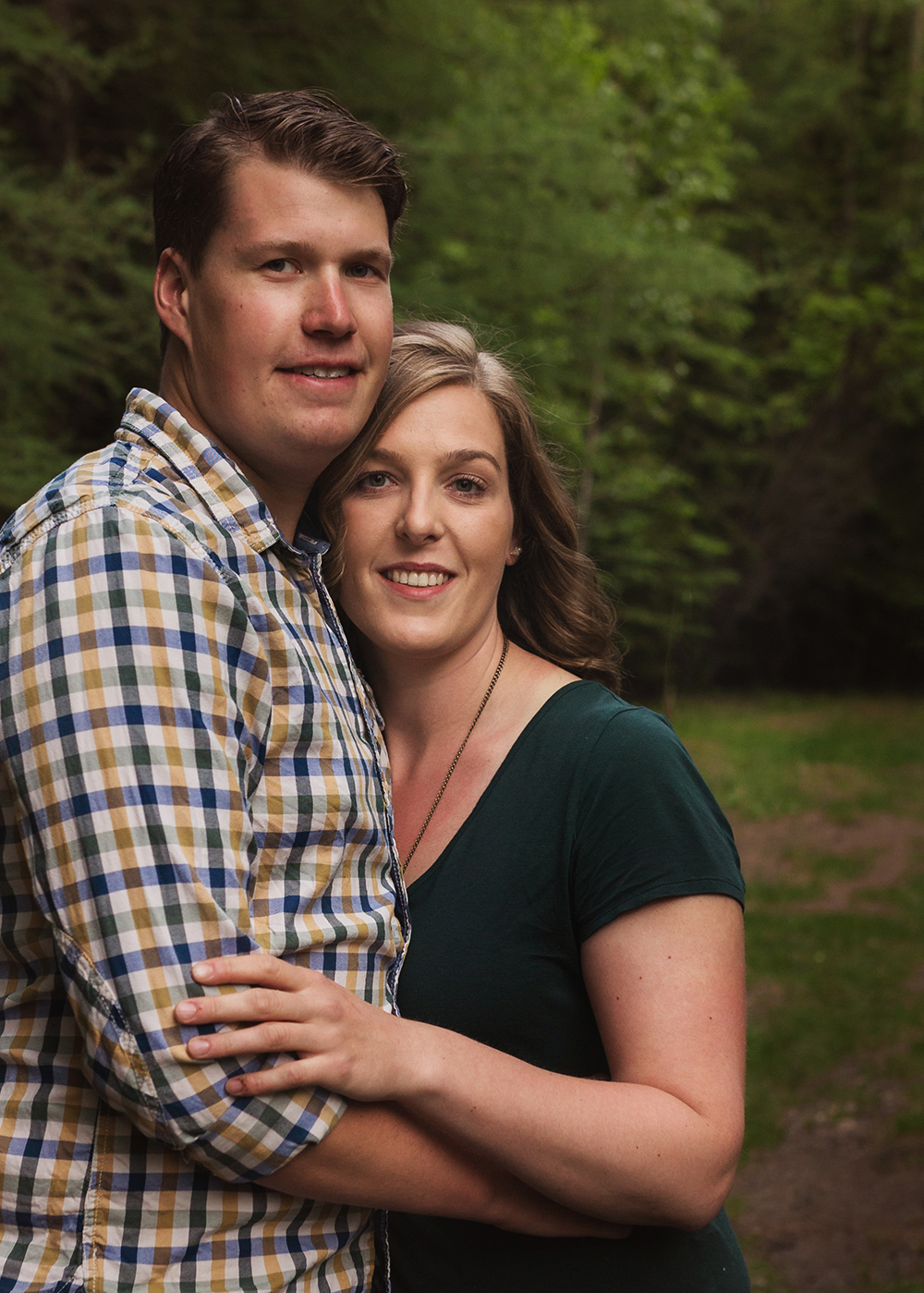 Edmonton Family Photographer_Alexa and Kory Sneak Peek 4.jpg