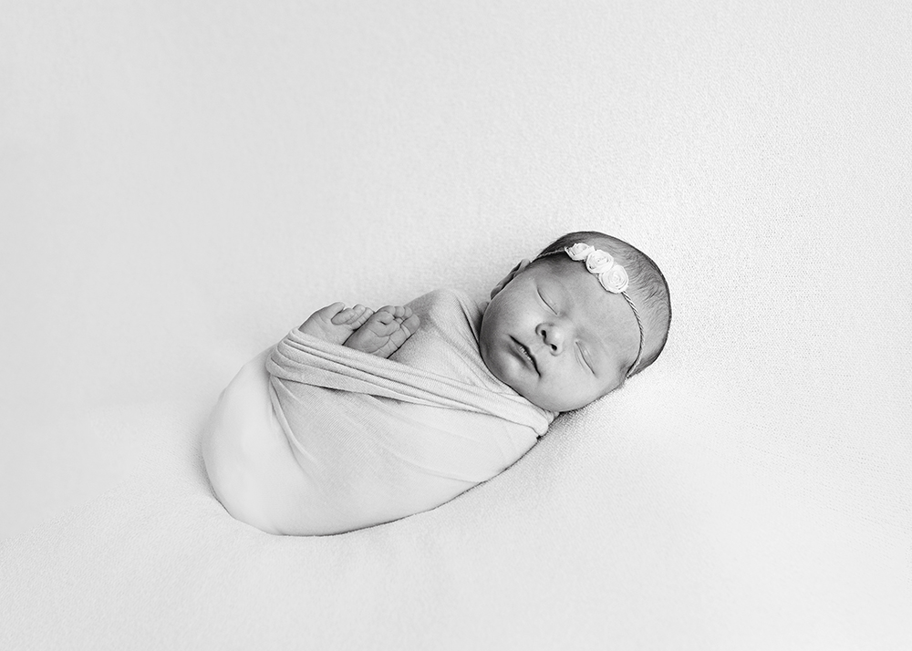 Edmonton Newborn Photographer_Baby Makenna Sneak Peek 8.jpg