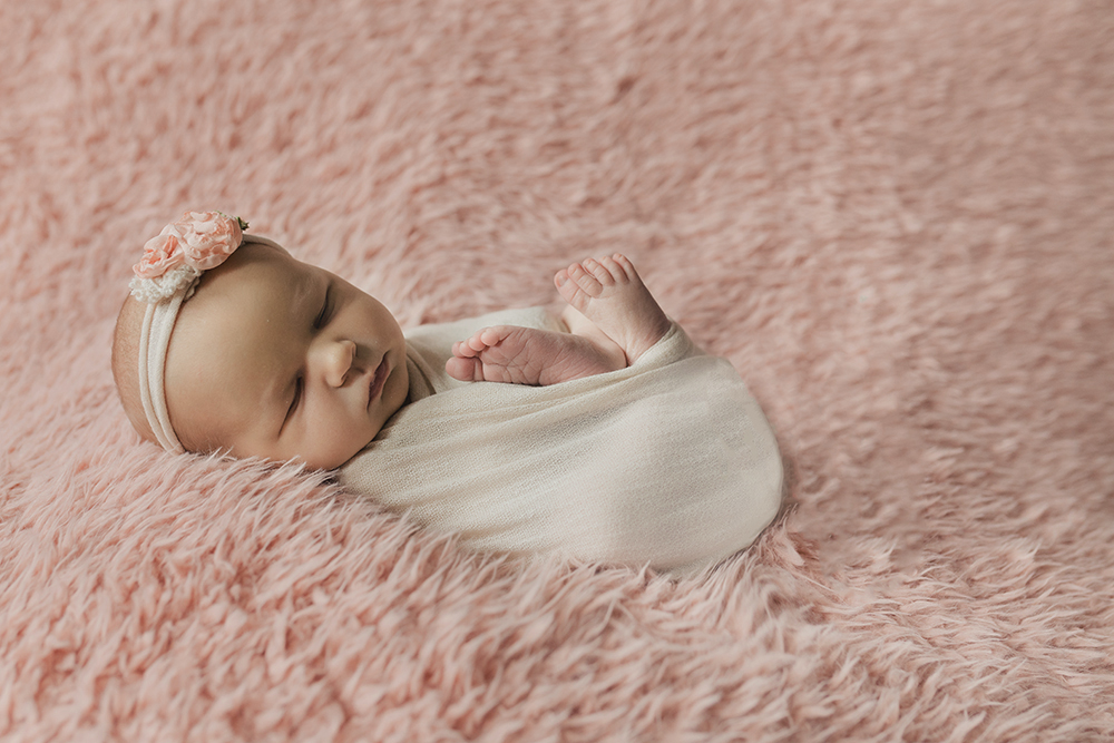 Edmonton Newborn Photographer_Baby Arianna Sneak Peel 6.jpg