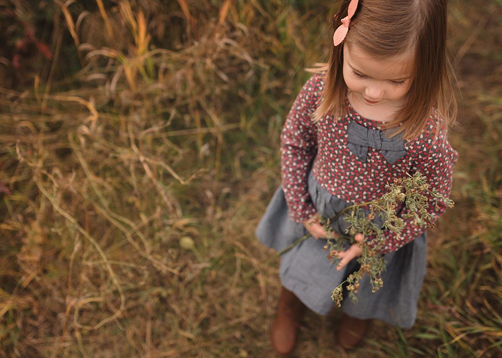 Edmonton Family Photographer_McRoberts Family Sneak Peek 5.jpg