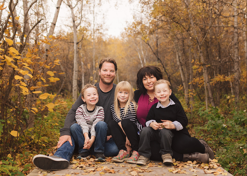 Edmonton Family Photographer_Labrenz Family Sneak Peek 4.jpg