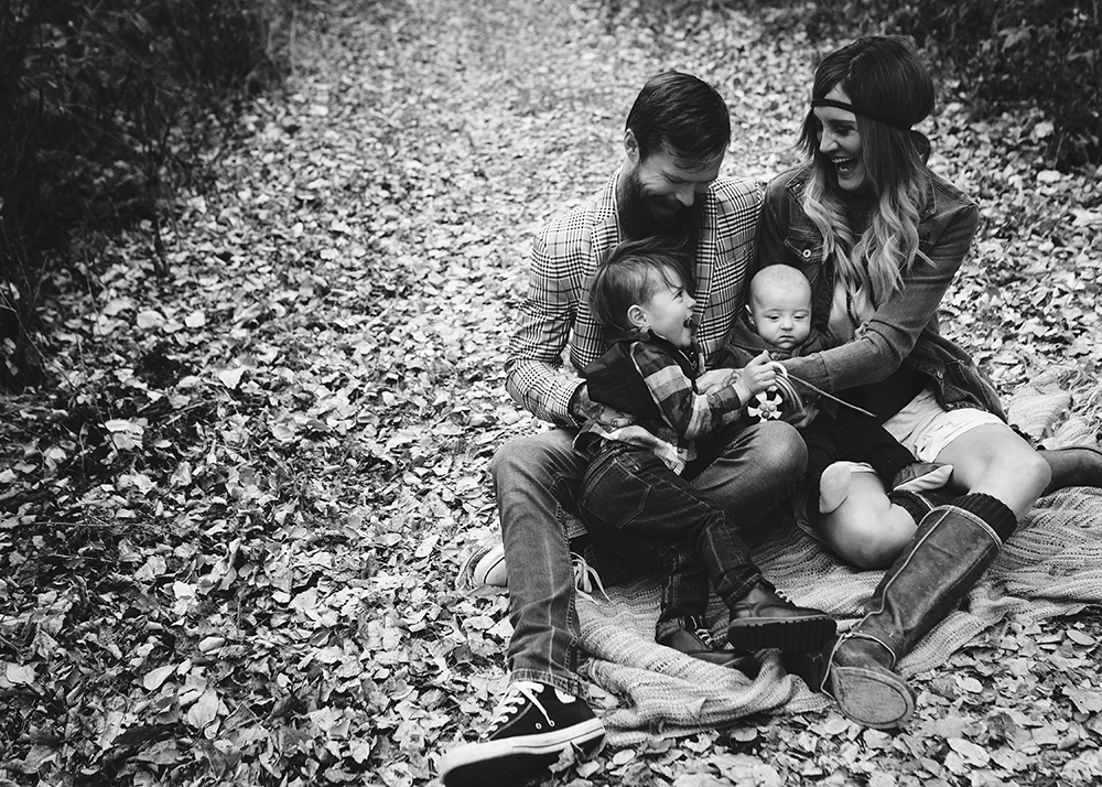 Devon Alberta Family Photographer_Grimson Family Sneak Peek 5.jpg