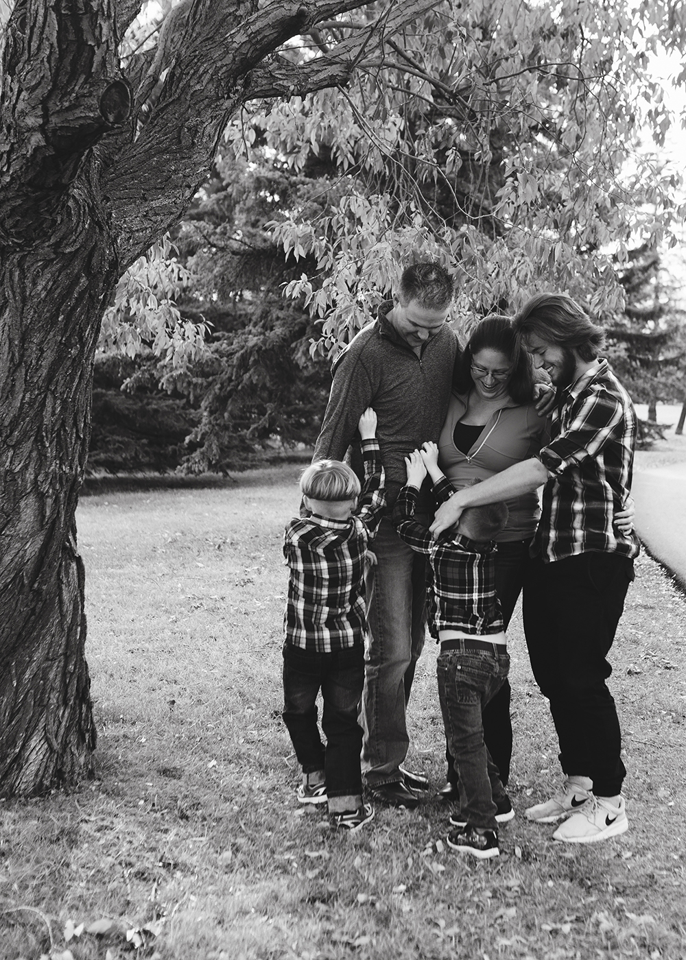 Edmonton Family Photographer_Roberts Family Sneak Peek 1.jpg