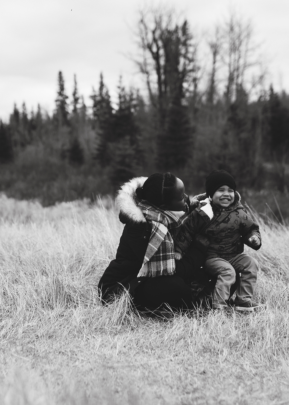 Edmonton Family Photographer_Sylvester Family Sneak Peek 2.jpg