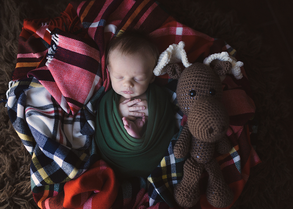 Edmonton Newborn Photographer_Baby Liam Sneak Peek 8.jpg