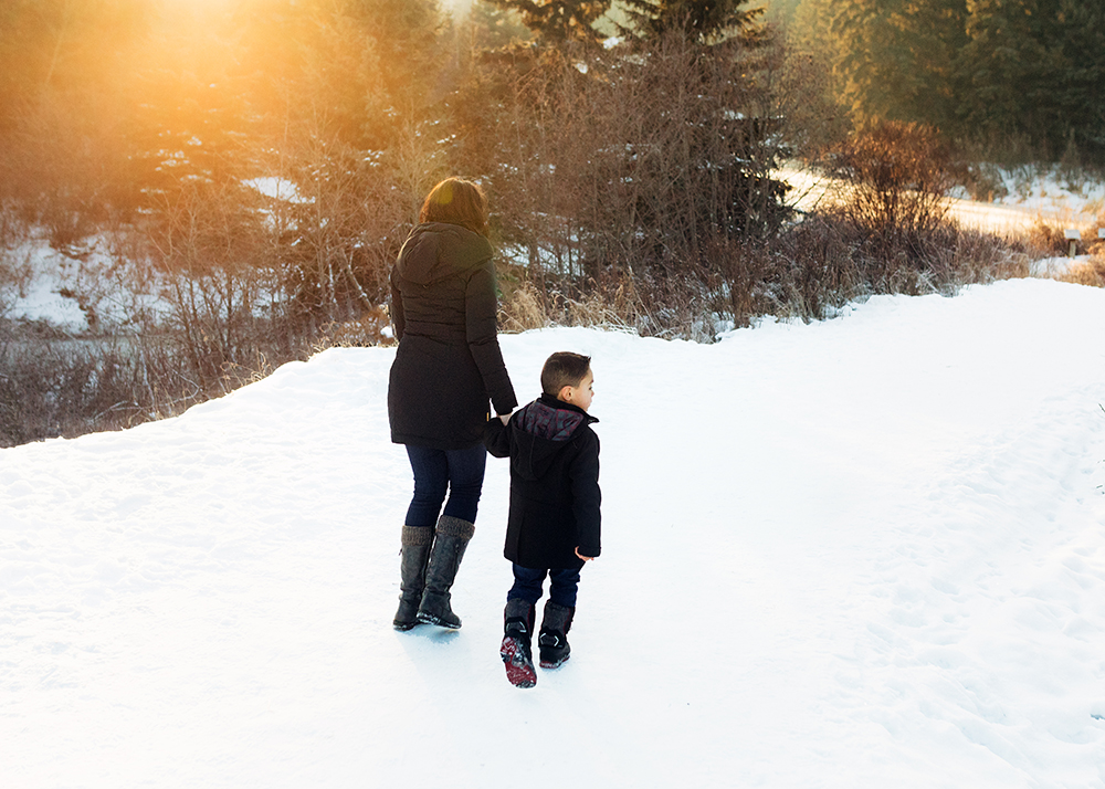 Edmonton Family Photographer_H family 2018 sneak peek 2.jpg