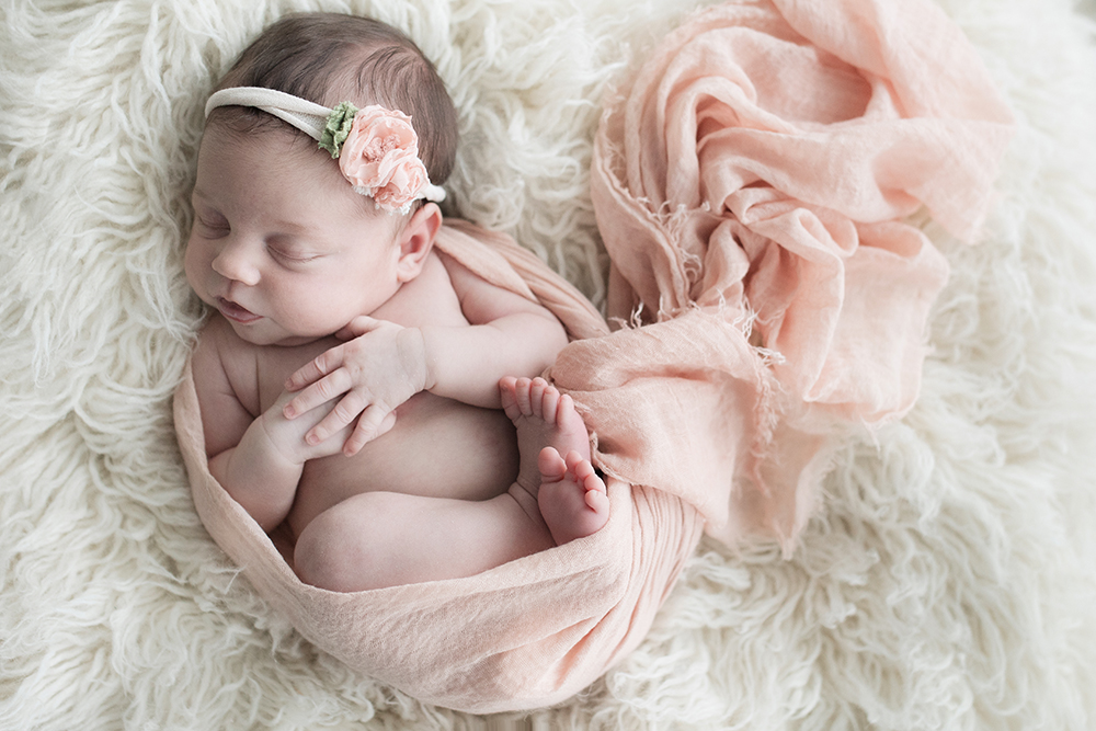 Edmonton Newborn Photographer_Baby Madelyn Sneak Peek 5.jpg