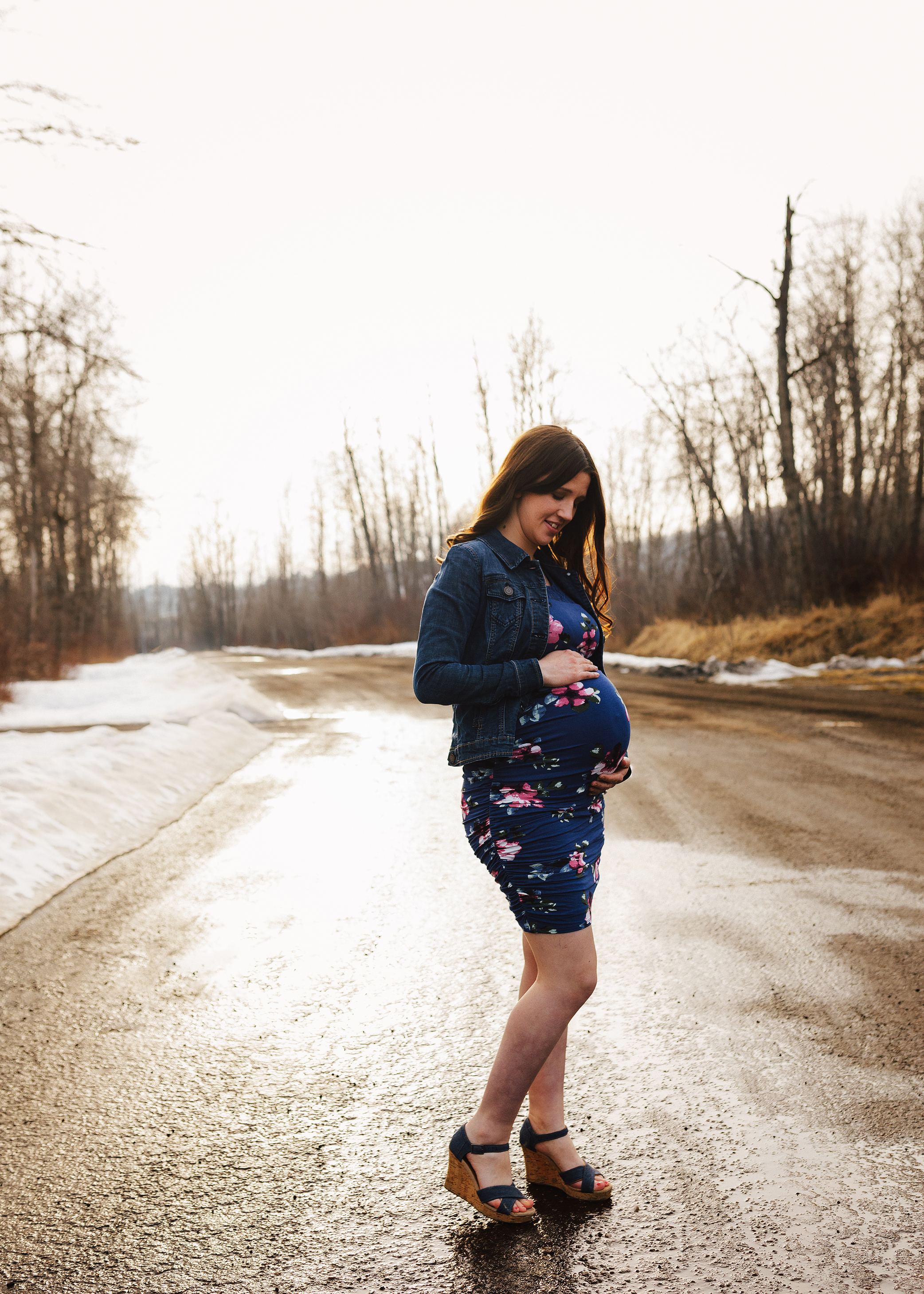 Edmonton Maternity Photographer_Brittany Sneak Peek 1.jpg