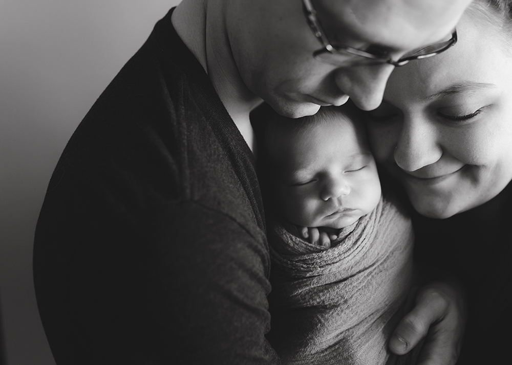 Edmonton Newborn Photographer_Baby Oliver Sneak Peek 8.jpg