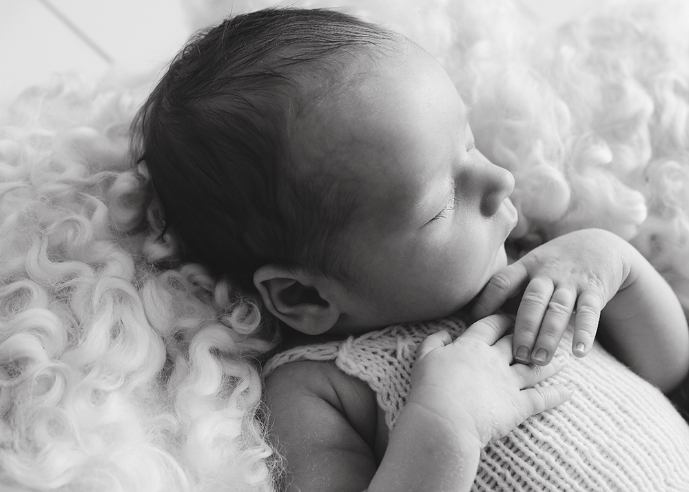 Edmonton Newborn Photographer_Baby Mariah Sneak Peek 11.jpg