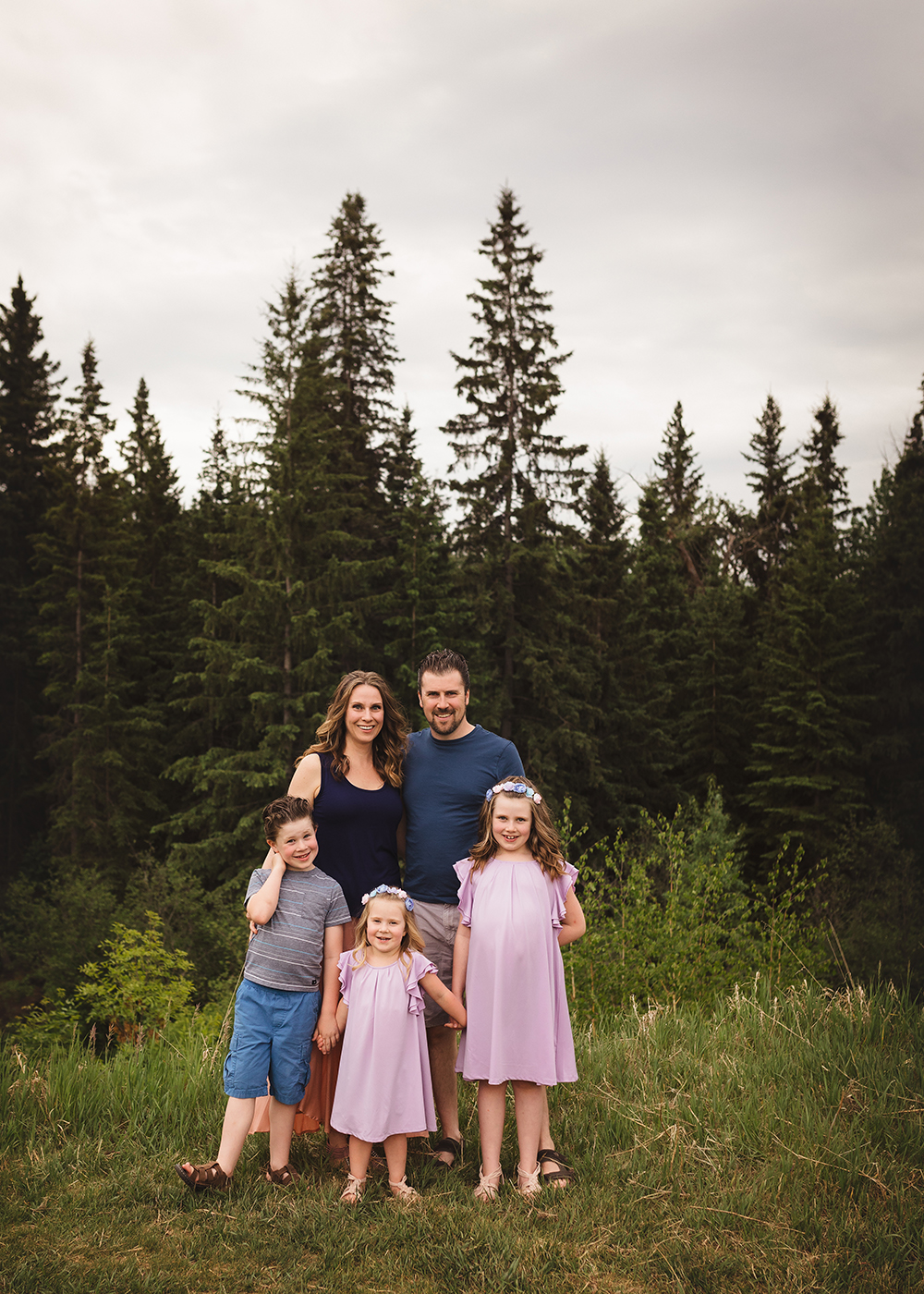 Edmonton Family Photographer_Voss Family Sneak Peek 1.jpg