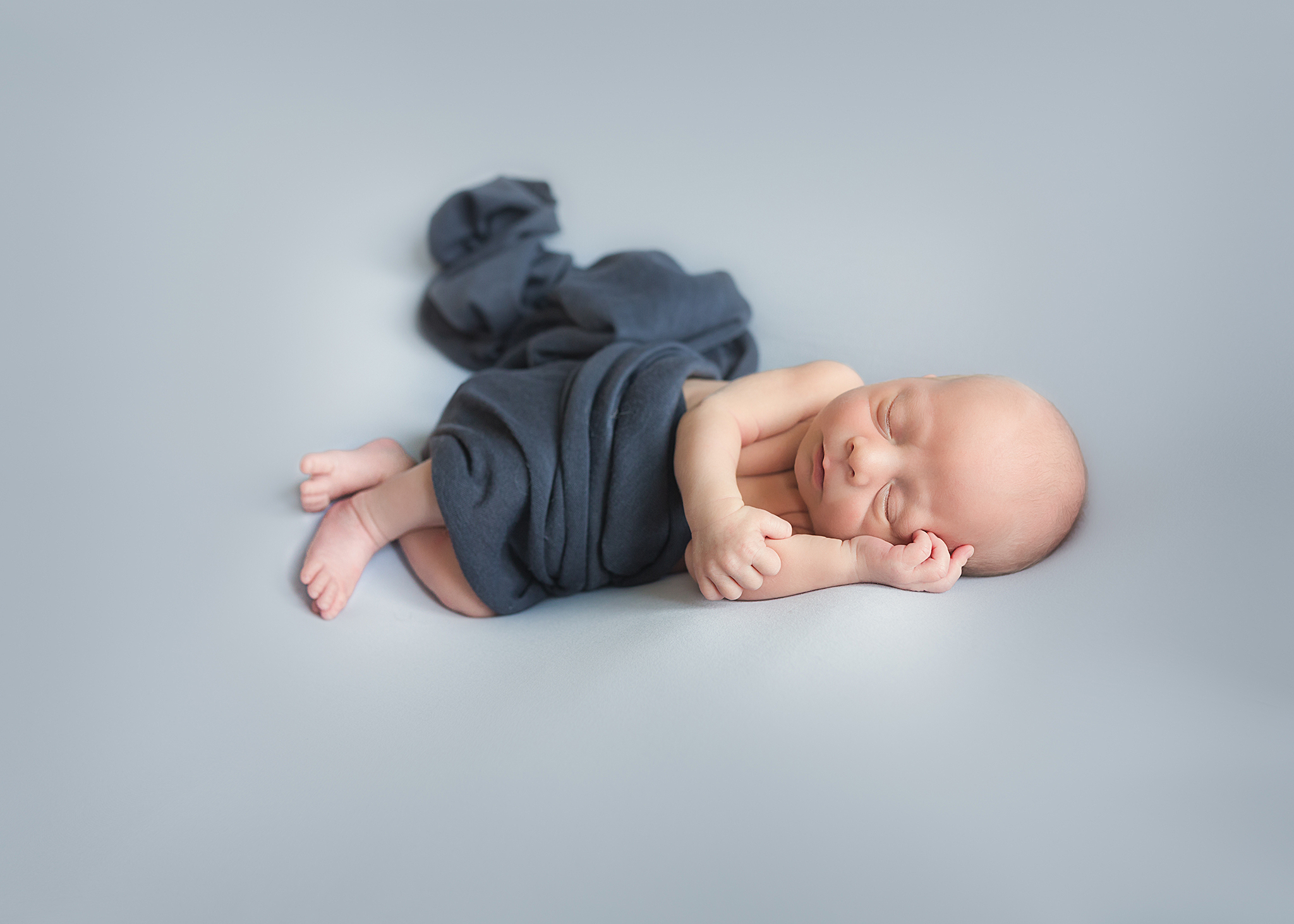 Spruce Grove Newborn Photographer_Baby Logan Sneak Peek 9.jpg