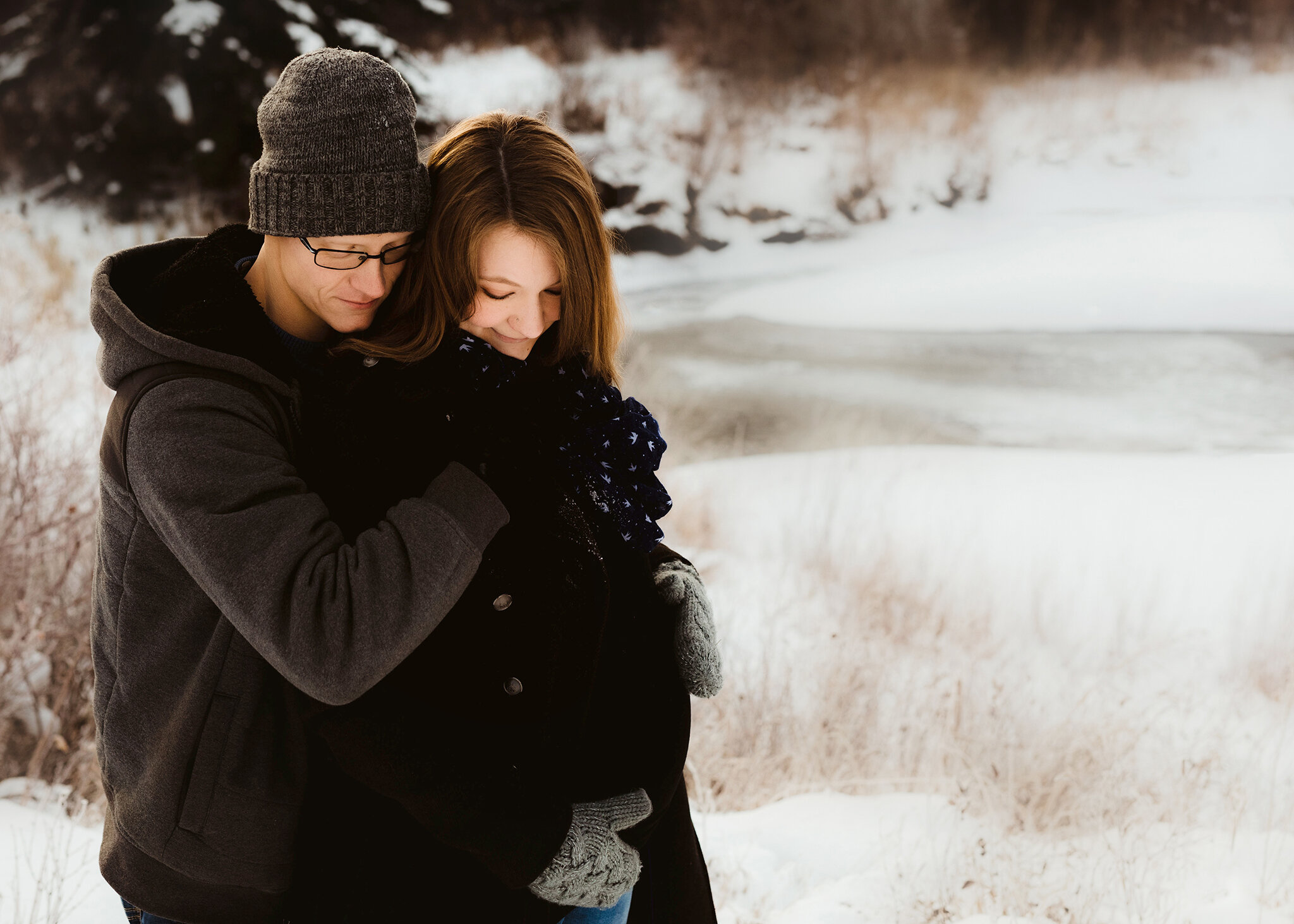 Edmonton Maternity Photographer_ Trinity_ Winter11.jpg