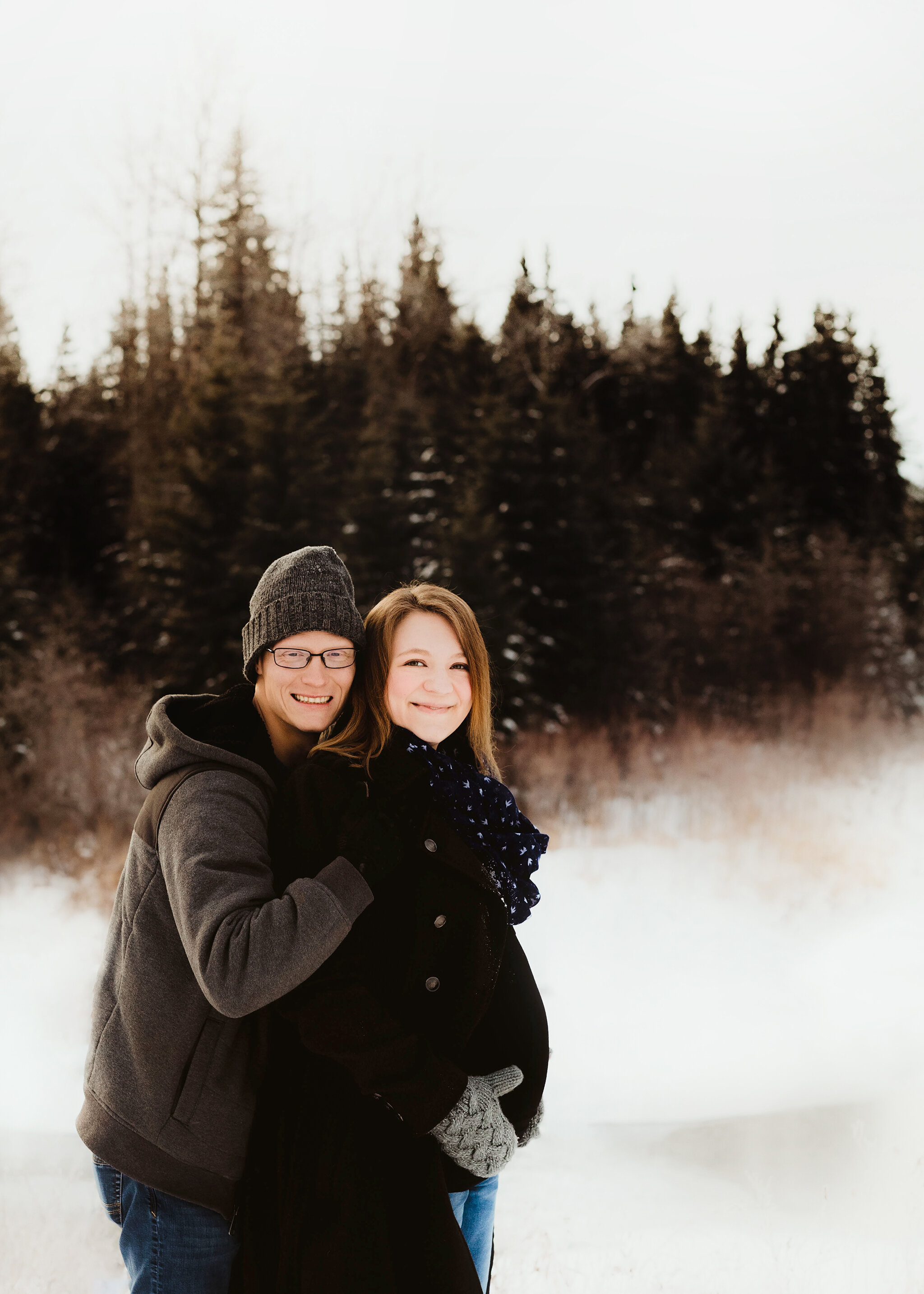 Edmonton Maternity Photographer_ Trinity_ Winter9.jpg