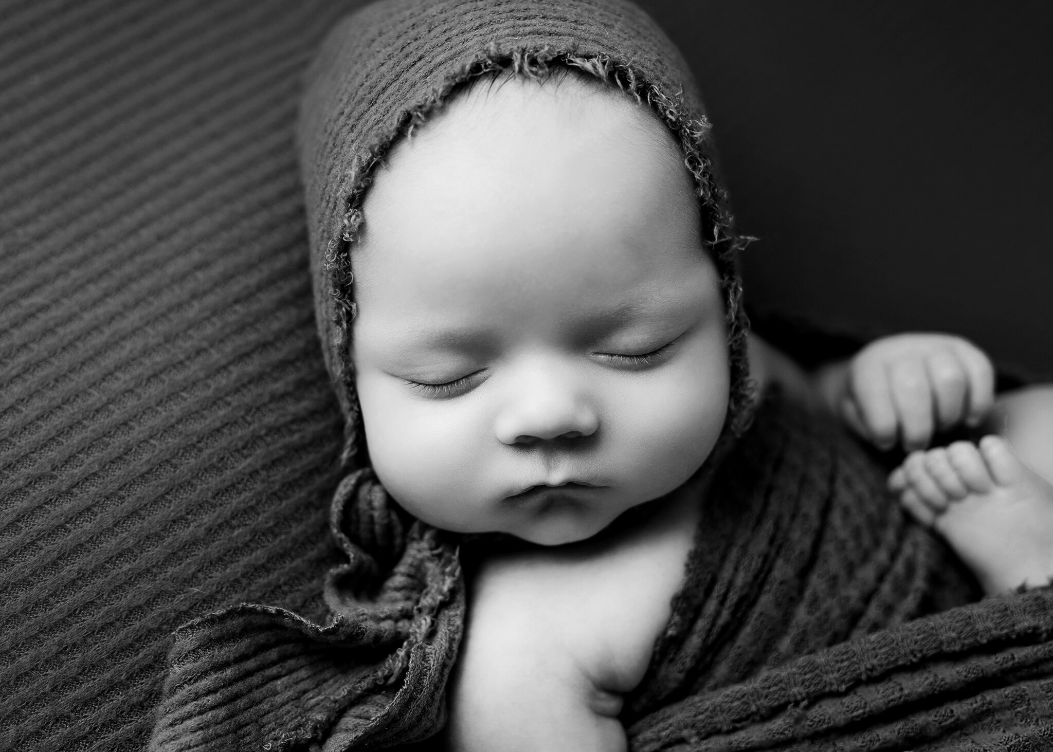 Edmonton Newborn Photographer_Baby Maxwell 23.jpg